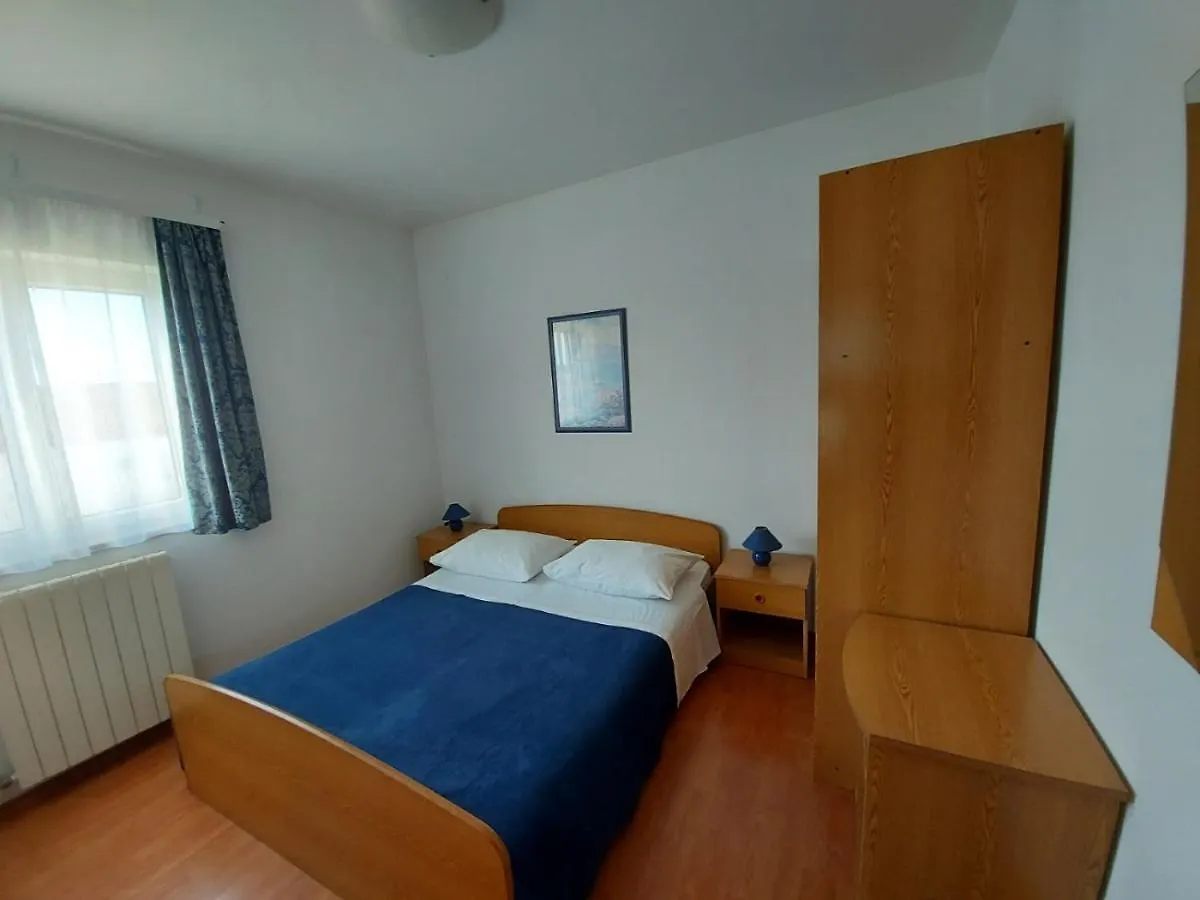 Emma Demarin Apartments Medulin